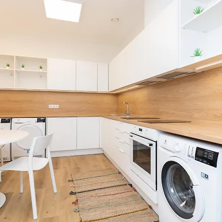 Hilltop - Studio In City Centre Tallinn