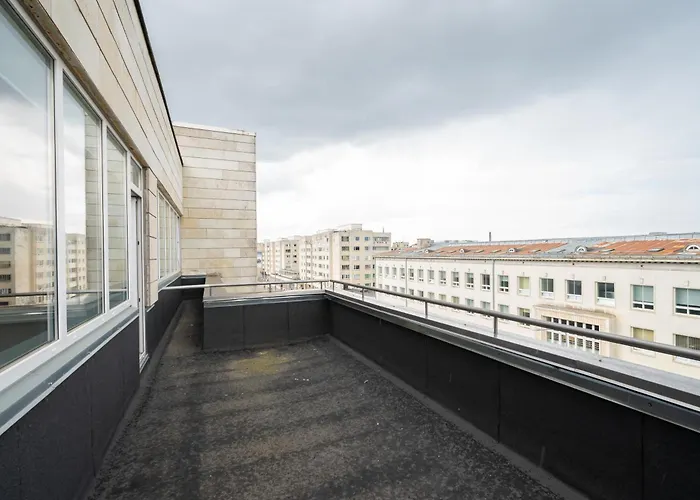 Hilltop - Studio In City Centre Lägenhet