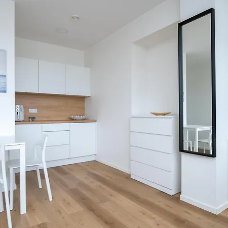 Apartment Hilltop - Studio In City Centre *